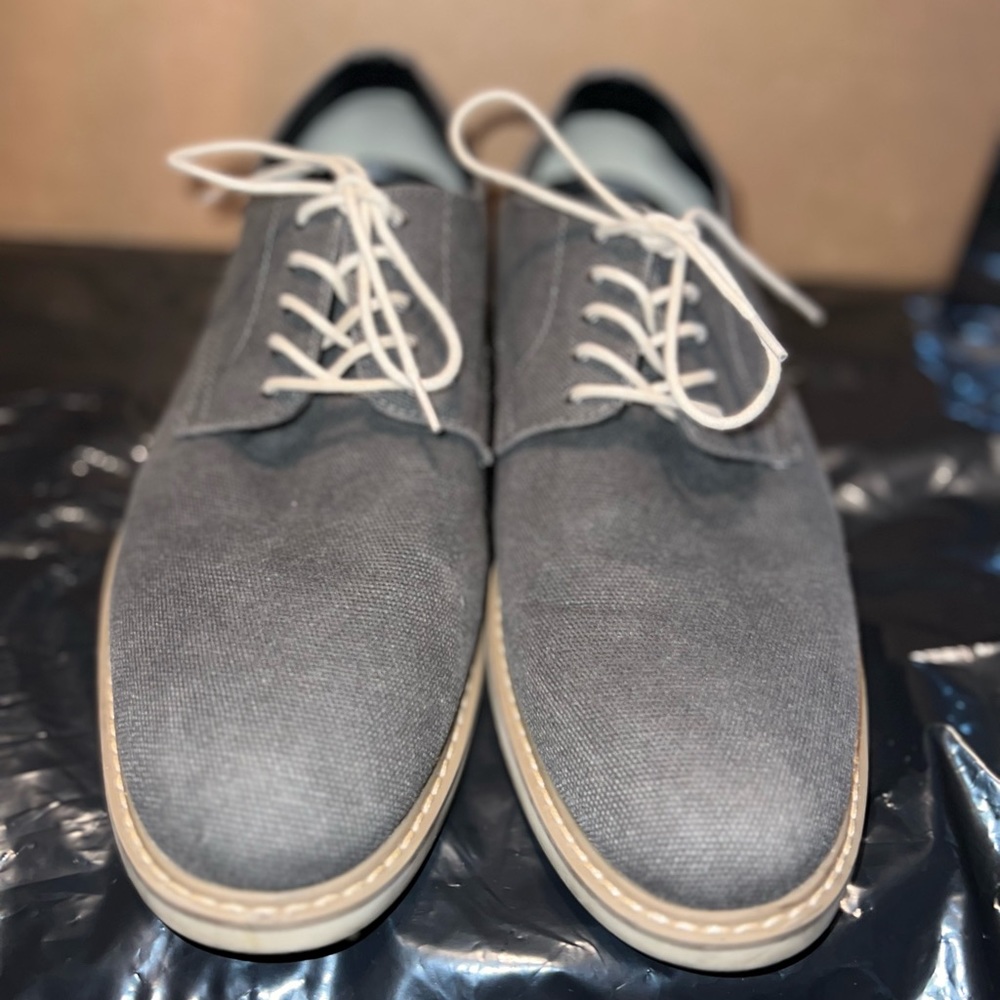 Publicopinion men’s gray Oxford shoes